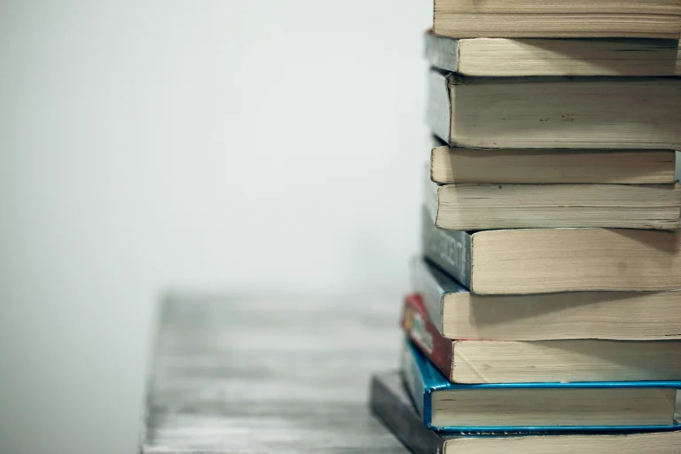 Don’t have Textbooks? Here’s How to Keep Up With Your Studies